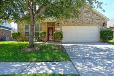 Main picture of 8699 Hostler Dr