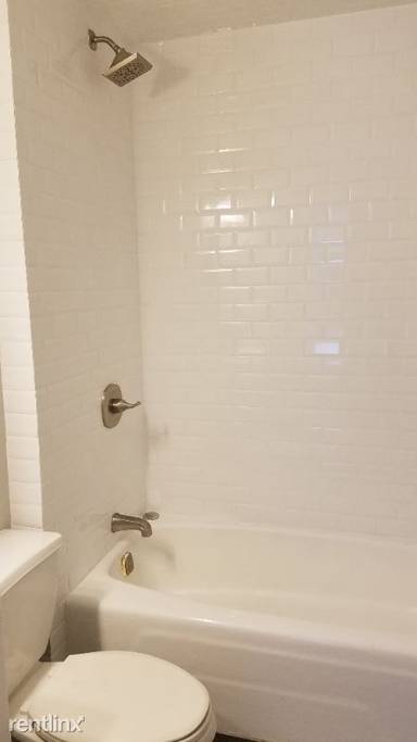 Main picture of 6120 Woodside Ave