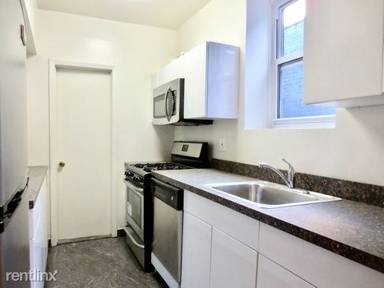 Main picture of 518 E 81st St