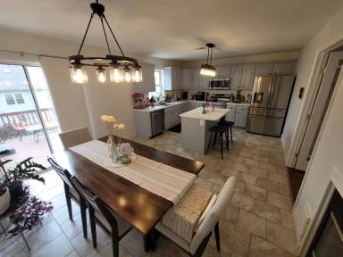 Main picture of 2104 Harrison Ct