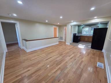 Main picture of 530 Broad St