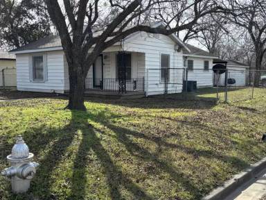 Main picture of 614 N Barbara St