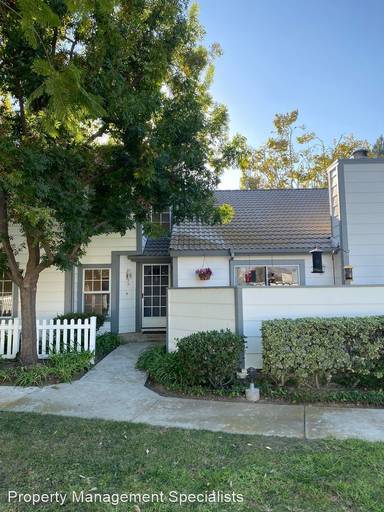 Main picture of 355 Jeremiah Dr