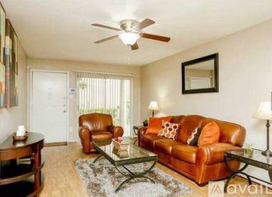 Main picture of 6367 Westheimer Rd