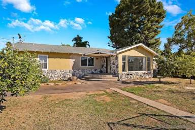 Main picture of 2615 Bancroft Dr