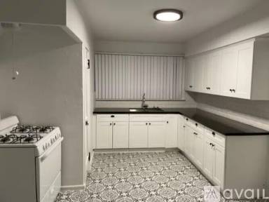 Main picture of 1328 N Stanley Ave