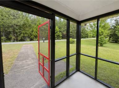 Main picture of 698 Mount Bethel Rd