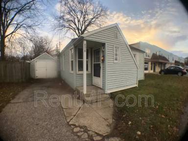 Main picture of 808 E Lincoln St