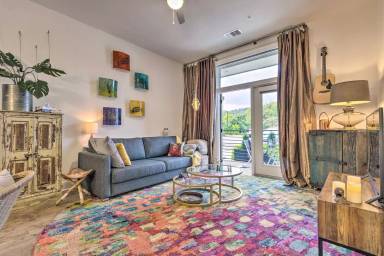 Main picture of 55 South Market