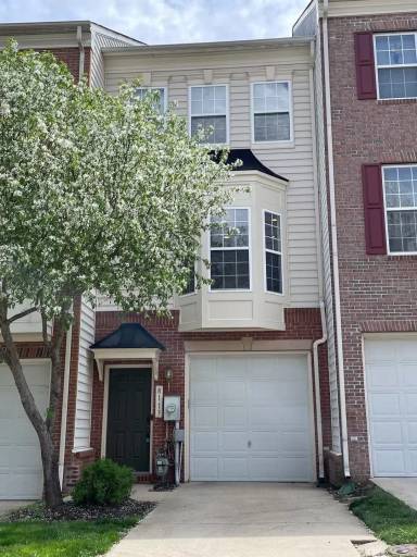 Main picture of 8129 Mississippi Rd