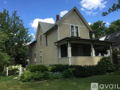 Main picture of 734 N Marion St