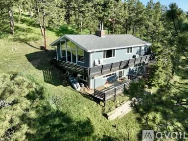 Main picture of 46 Brook Cir