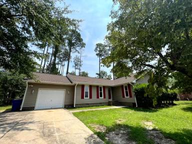 Main picture of 7022 Darnell St