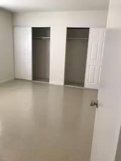 Main picture of 240 Alemeda Dr Apartments