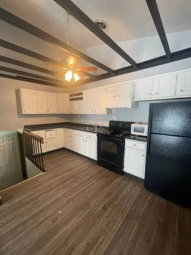 Main picture of 431 4th Ave E