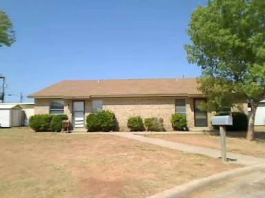 Main picture of 702 Hawn Cir