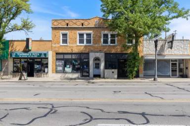Main picture of 2013 1/2 E Michigan Ave