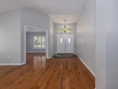 Main picture of 10333 Abbotsford Dr