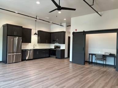 Main picture of 407 W Norfolk Ave