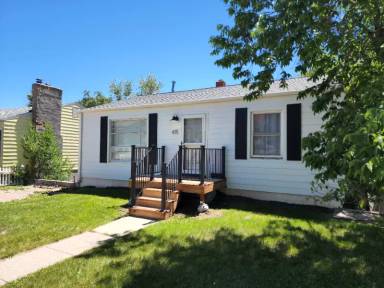 Main picture of 615 Saint Patrick St