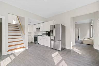 Main picture of 411 Central Ave