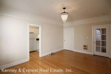 Main picture of 2700 Polk St