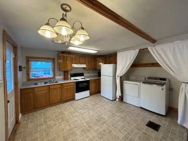 Main picture of 7155 Number Four Rd