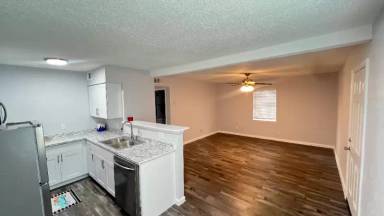 Main picture of 4620 Miller Ave