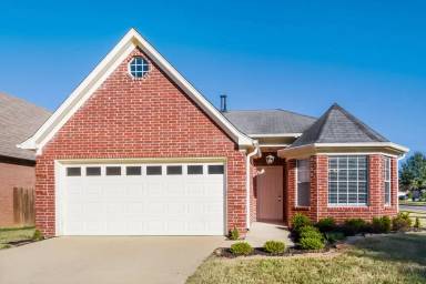 Main picture of 8334 Regal Bend Dr