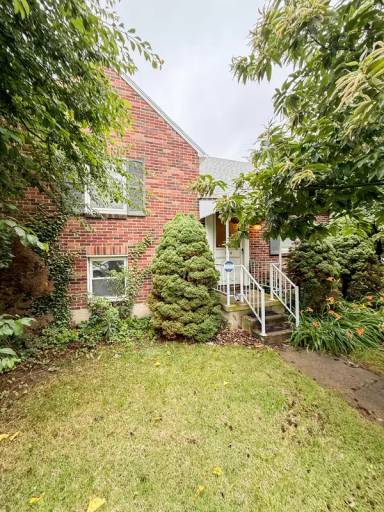 Main picture of 738 Irwin Ct