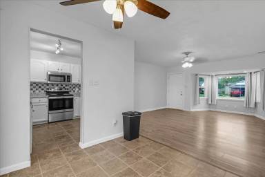 Main picture of 4945 Paine Ln