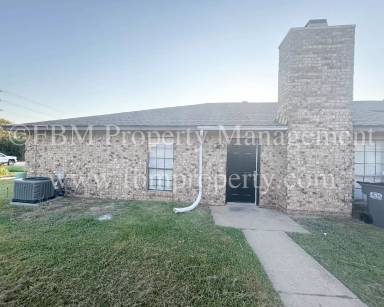 Main picture of 1172 E Bear Creek Rd