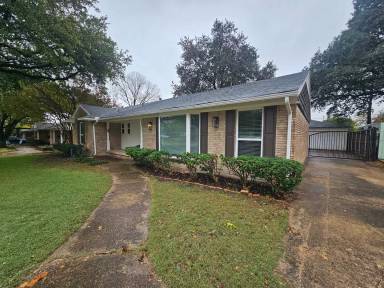 Main picture of 1209 Ashland Dr