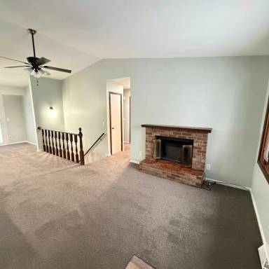 Main picture of 6670 Pleasantview St NE