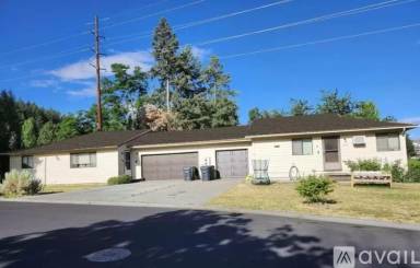 Main picture of 1403 Pine Cone Rd