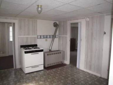 Main picture of 257 Pleasant St