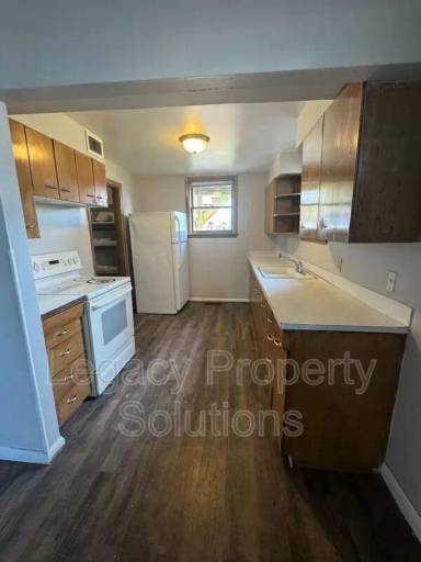 Main picture of 703 N 21st St