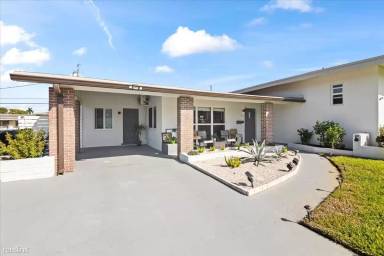 Main picture of 3441 Jackson Blvd