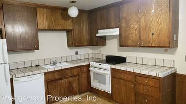 Main picture of 246 Echo Ave