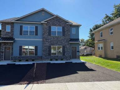 Main picture of 958 Hilton St