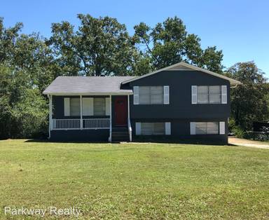 Main picture of 2815 Arrowhead Dr NE