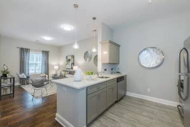 Main picture of 742 Park Ave