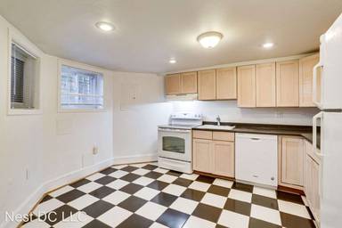 Main picture of 3121 11th St NW