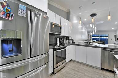 Main picture of 4497 Treasure Cove Dr