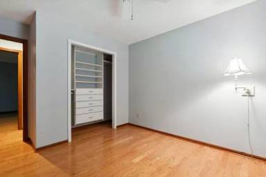 Main picture of 565 Kearny St