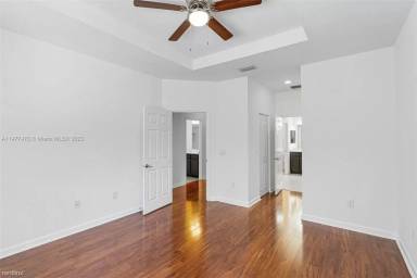 Main picture of Flamingo Village