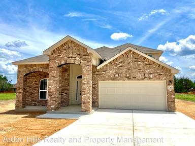 Main picture of 1302 Kings Ranch Rd