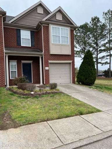 Main picture of 8426 Charbay Cir
