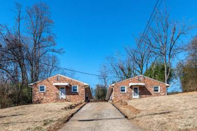 Main picture of 5013 Oxford St