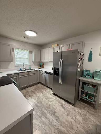 Main picture of 301 Top Knot Rd